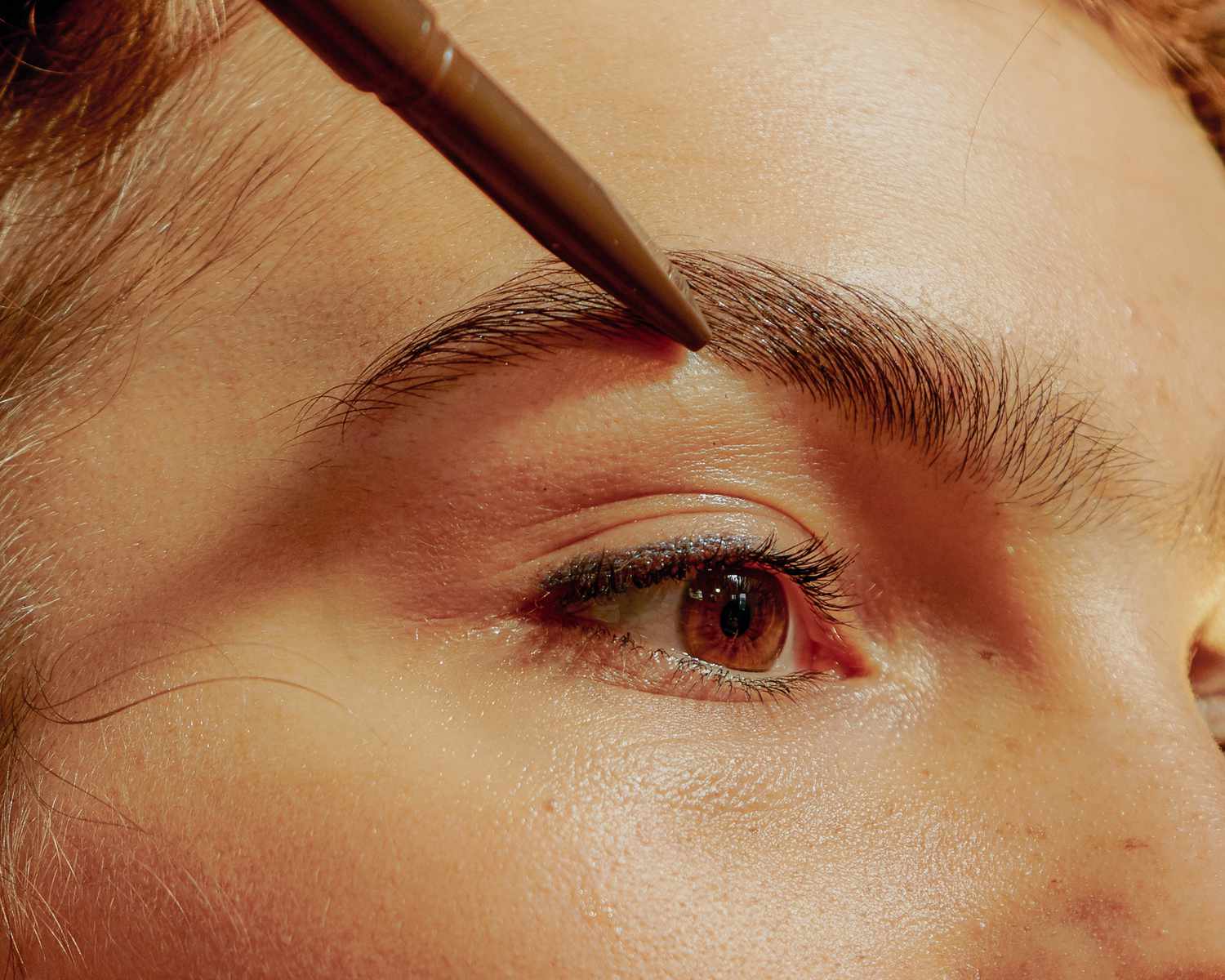 5 Pro Tips for Getting Thick Eyebrows, According to Experts