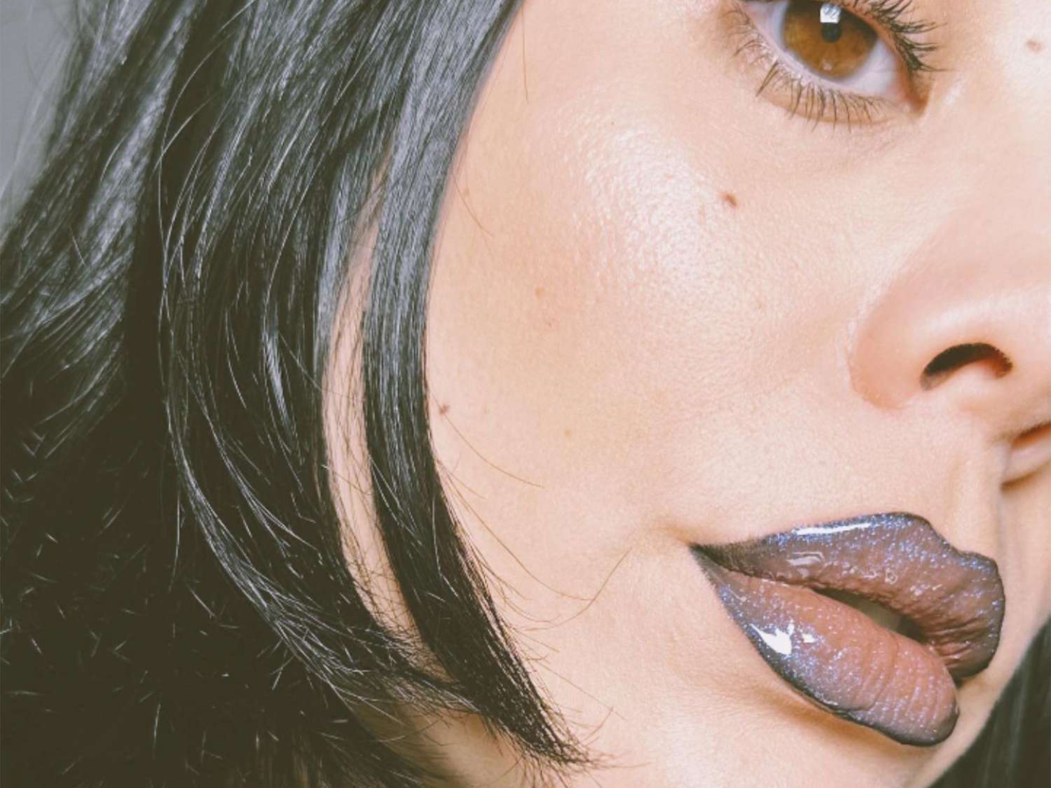 10 Bold Black Lip Liner Looks That Are Guaranteed Head Turners