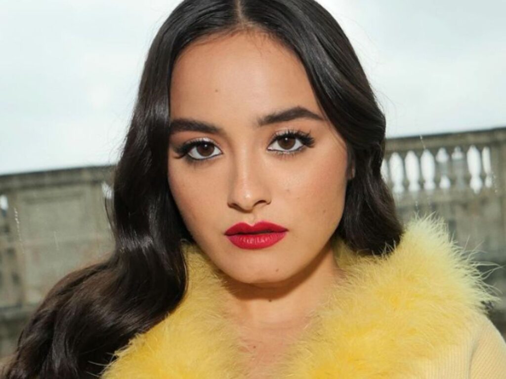 16 Red Lip Makeup Looks You’re Going to Love—From Fiery Glam to Mega Shine