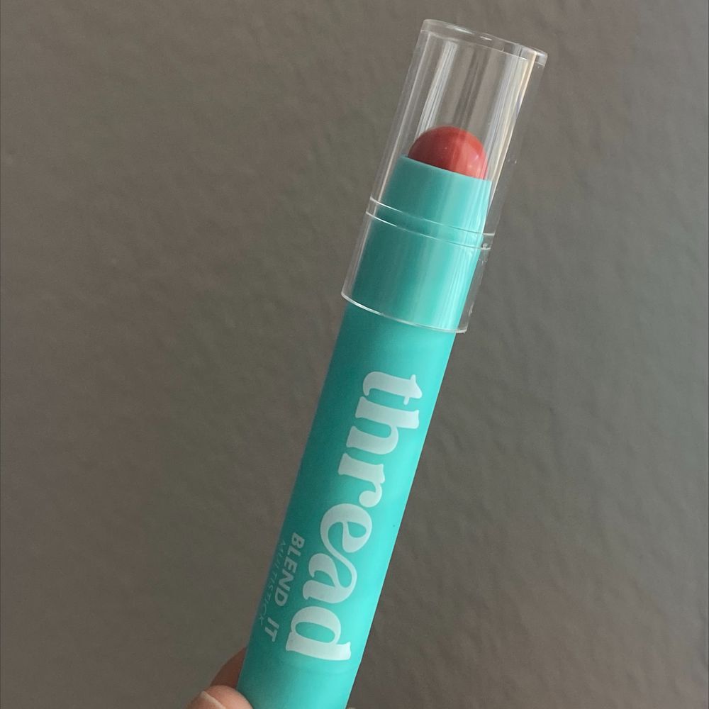 Thread’s Blend It Multistick Is the Key to One-Step, Monochromatic Makeup