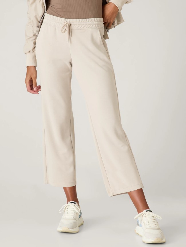 Athleta Seasoft Straight Crop Pant