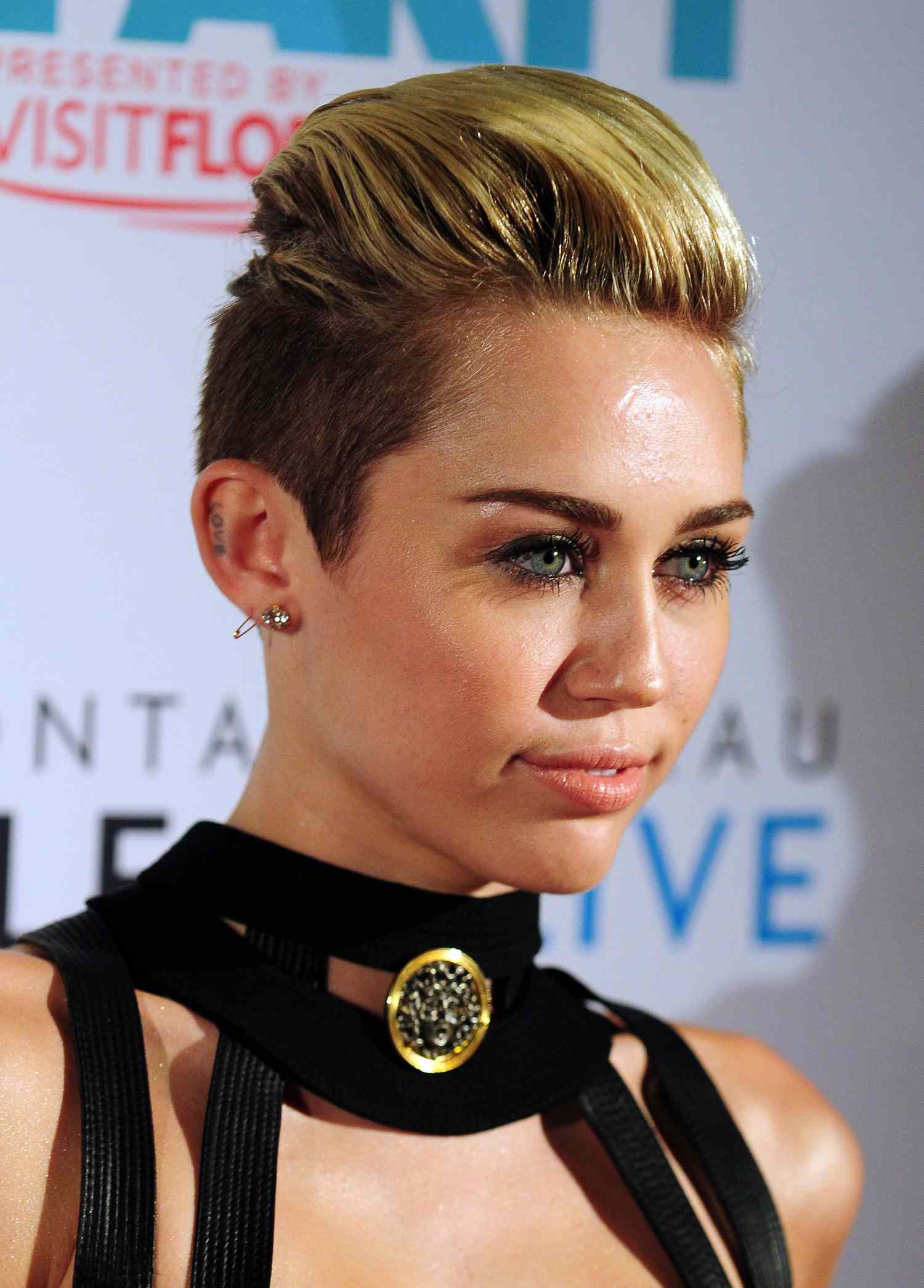 Miley Cyrus at 2013 iHeartRadio Music Festival