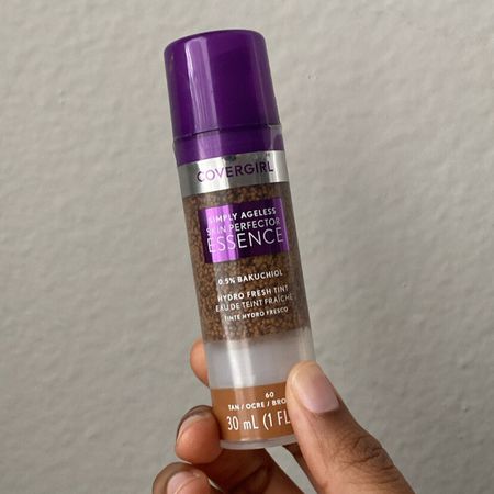 Covergirl Simply Ageless Skin Perfector Essence foundation in hand